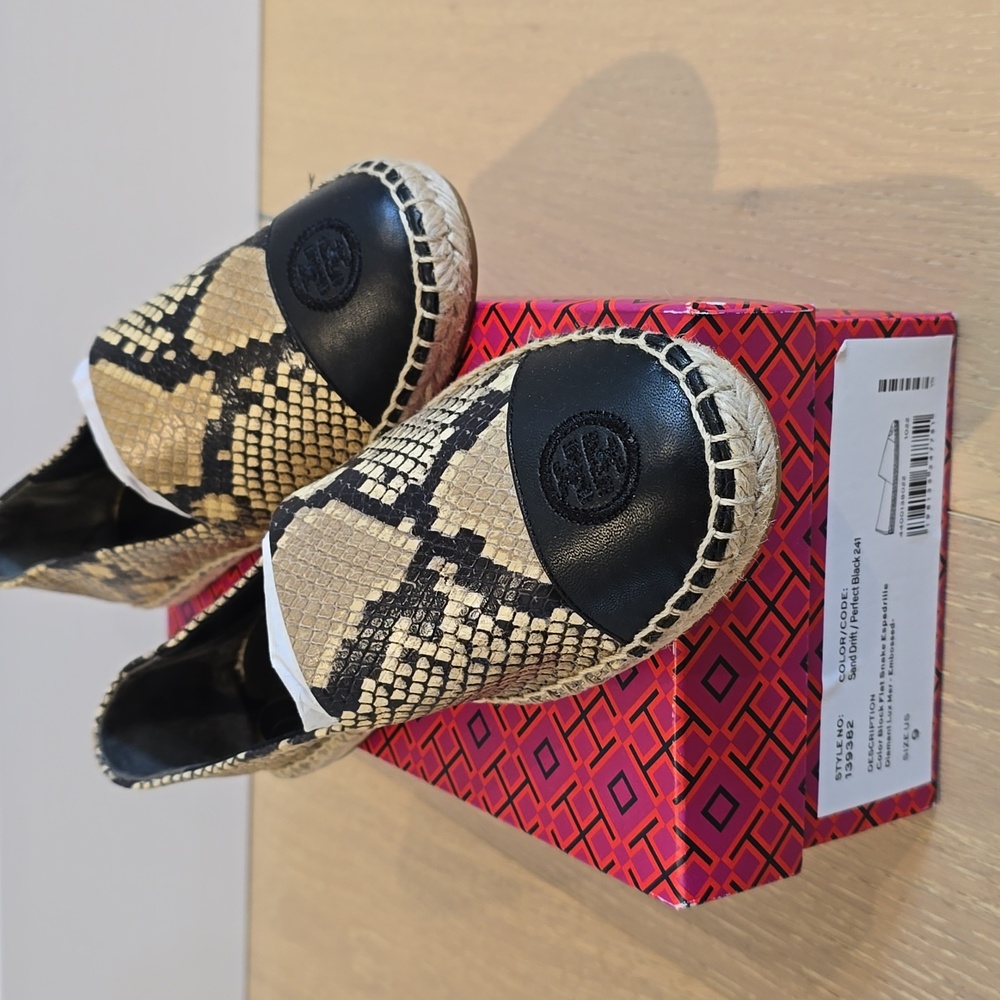 Tory Burch Beige and Black Snake Print Espadrilles size 9M